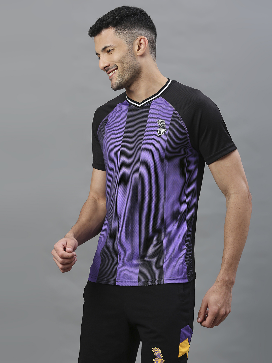 Kolkata Knight Riders Men Black Colourblocked V-Neck T-Shirts (3)
