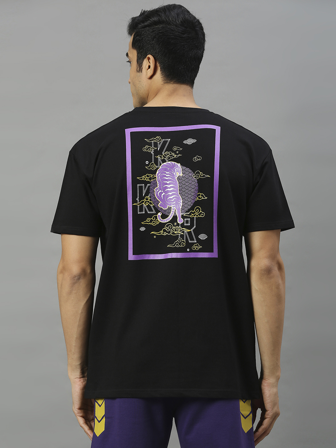 Kolkata Knight Riders Men Black Graphic Printed Half Sleeves Round Neck Oversized Cotton T-Shirt (2)