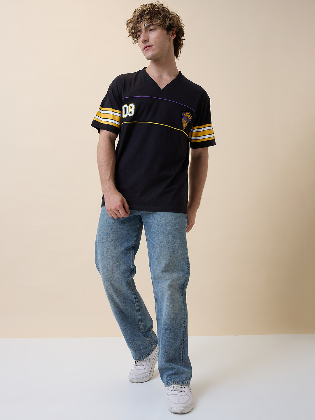 Kolkata Knight Riders Men Black Logo Printed Half Sleeves V-Neck Oversized Cotton T-Shirt (7)