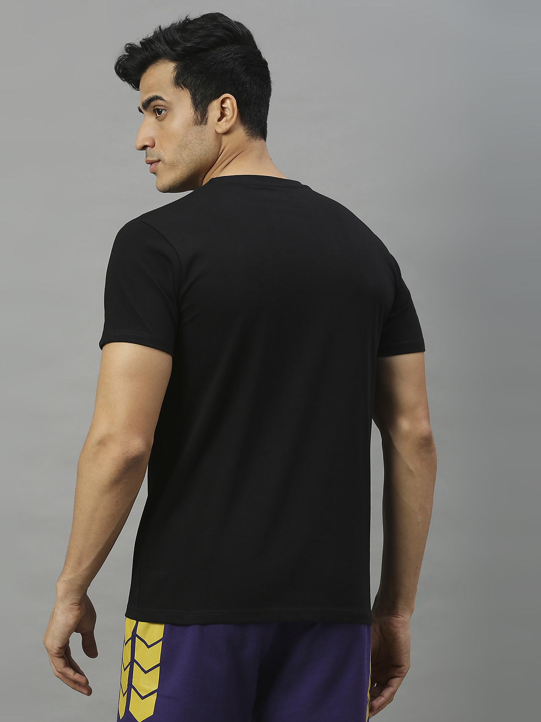 Kolkata Knight Riders Men Black Printed Half Sleeves Round Neck Cotton T-Shirt (2)