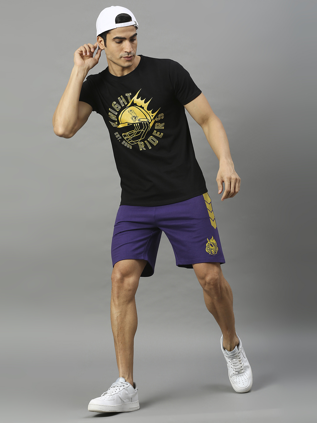 Kolkata Knight Riders Men Black Printed Half Sleeves Round Neck Cotton T-Shirt (4)