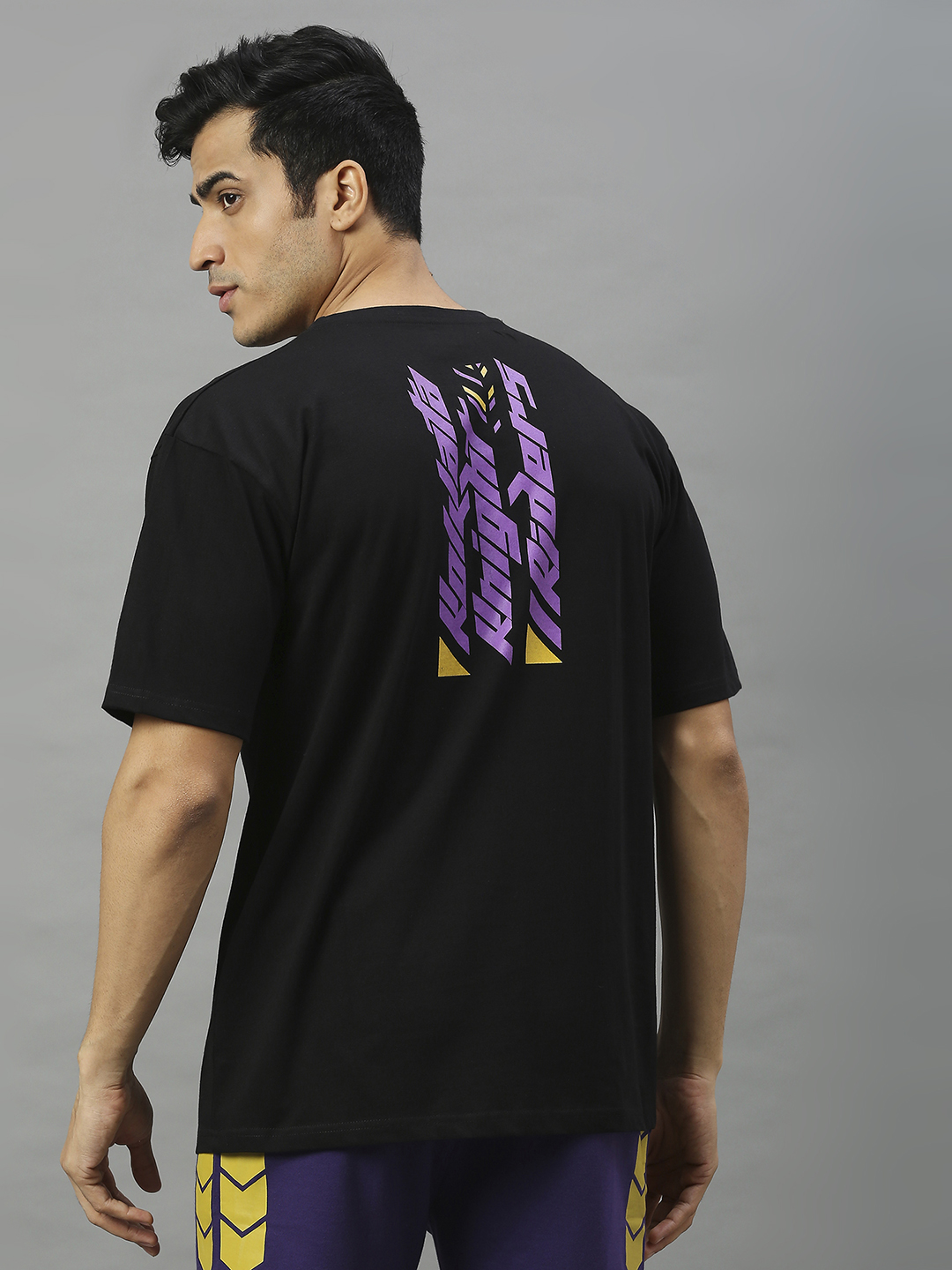 Kolkata Knight Riders Men Black Printed Half Sleeves Round Neck Regular Cotton T-Shirt (2)