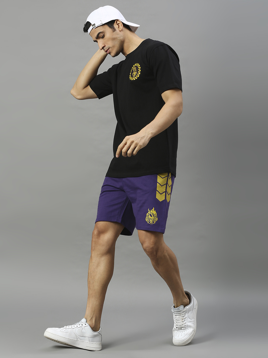 Kolkata Knight Riders Men Black Printed Half Sleeves Round Neck Regular Cotton T-Shirt (4)