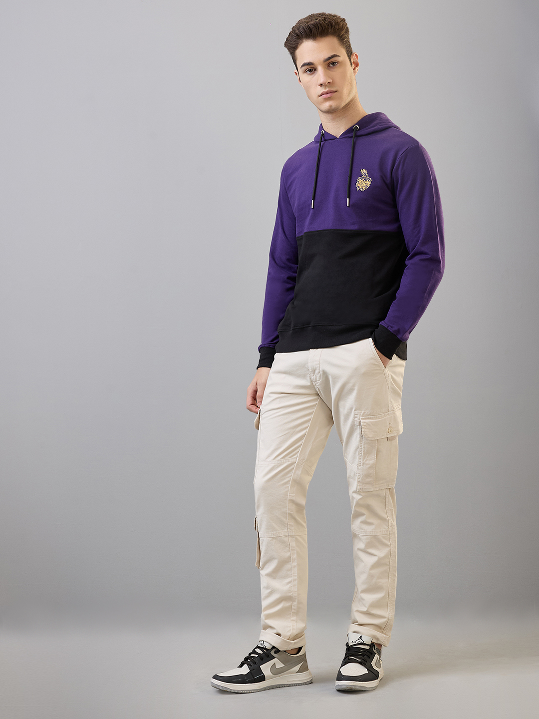 Kolkata Knight Riders Men Purple and Black Colourblocked Full Sleeves Hooded Sweatshirt (4)