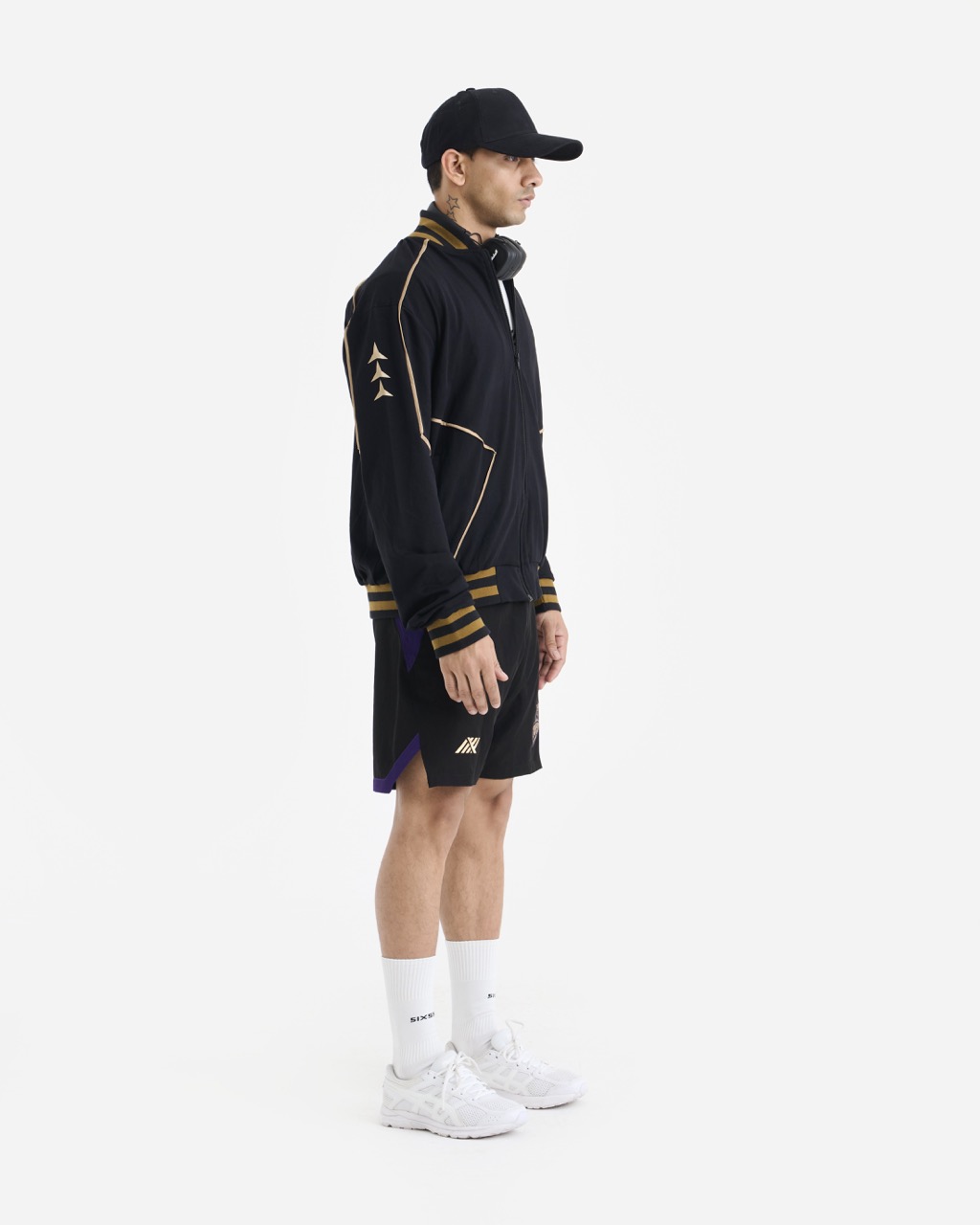 Kolkata Knight Riders Men Black Printed Mid-Rise Travel Shorts (5)