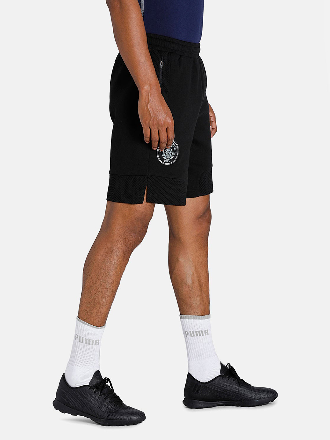 Manchester City F.C. Men Black Logo Printed Mid-Rise Cotton Sports Shorts (4)