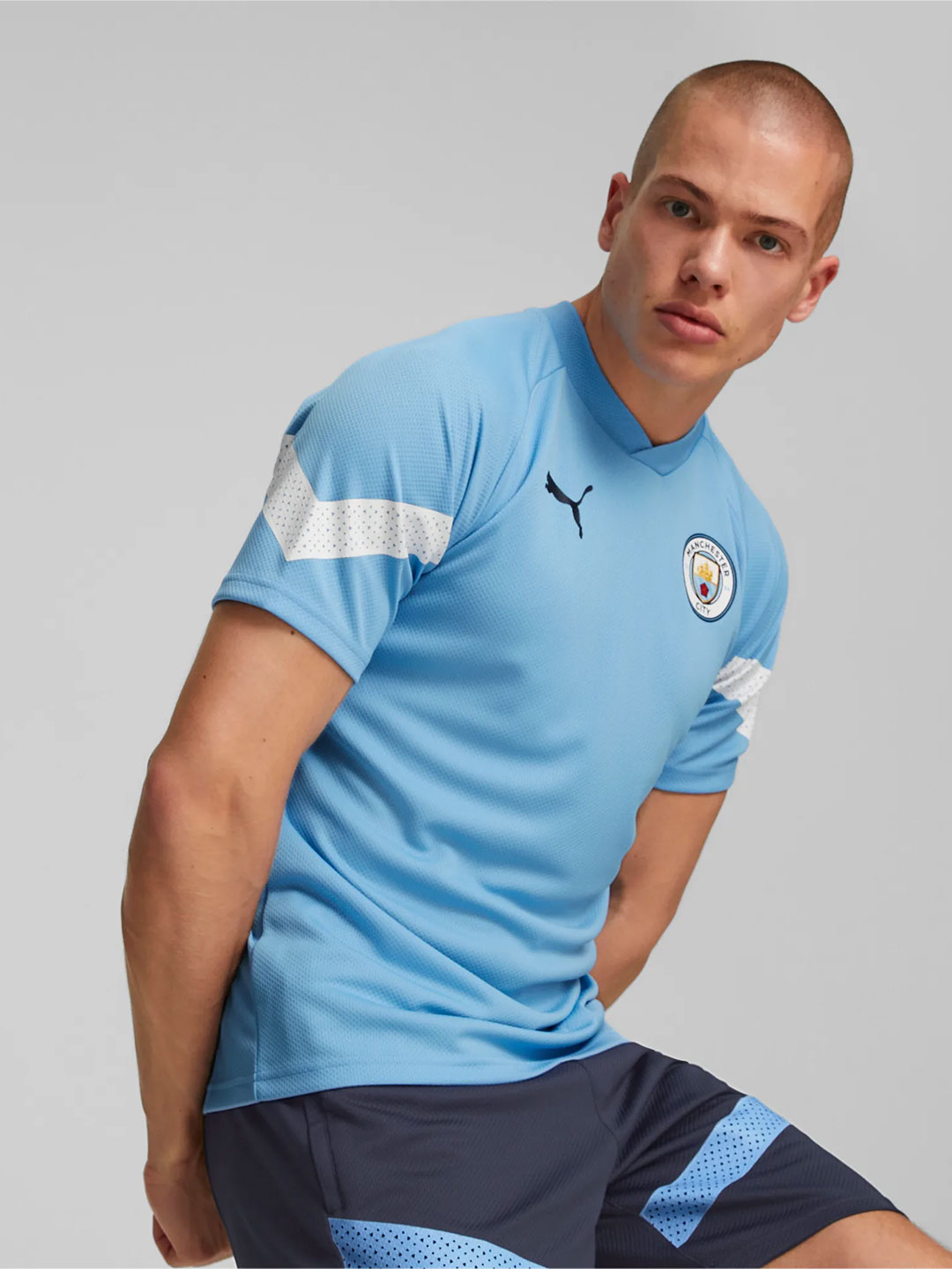 Manchester City F.C. Men Blue and White Printed Half Sleeves Round Neck Polyester Football Training Jersey (1)
