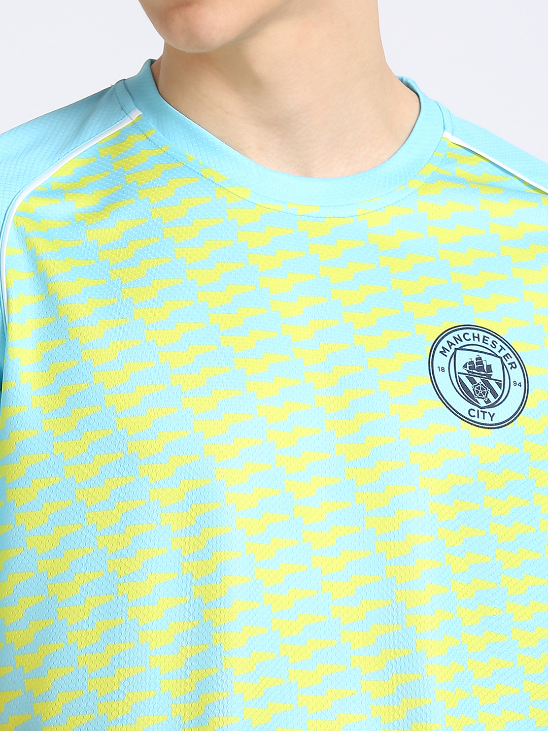 Manchester City F.C. Men Blue and Yellow Printed Round Neck Polyester T-shirt (5)