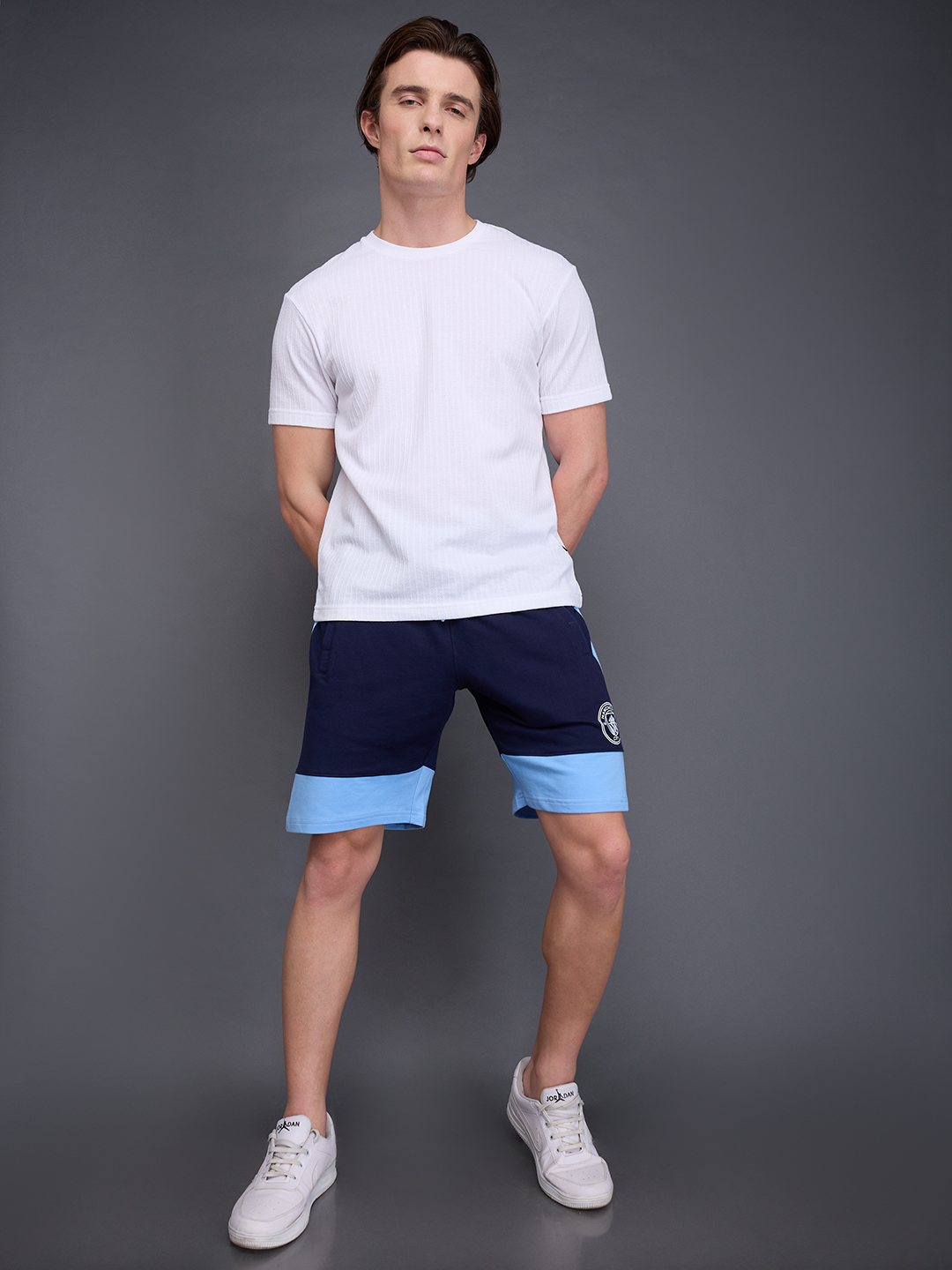 Manchester City F.C. Men Blue Printed Colorblocked Mid-Rise Cotton Shorts (4)