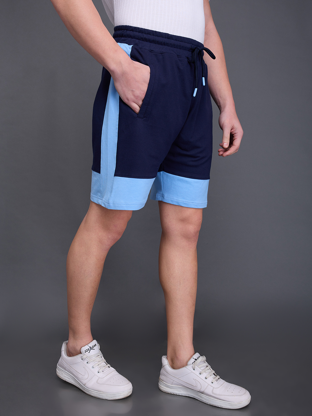 Manchester City F.C. Men Blue Printed Colorblocked Mid-Rise Cotton Shorts (3)