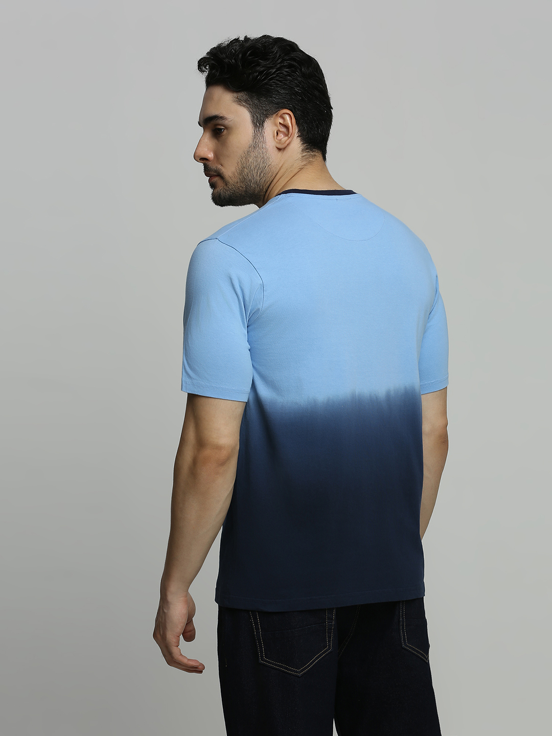 Manchester City F.C. Men Dark Blue Ombre Printed Round Neck Cotton T-shirt (4)