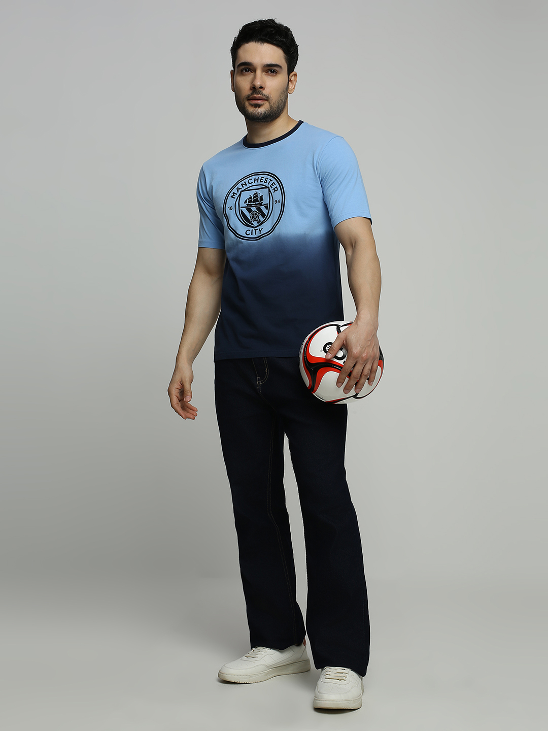Manchester City F.C. Men Dark Blue Ombre Printed Round Neck Cotton T-shirt (5)