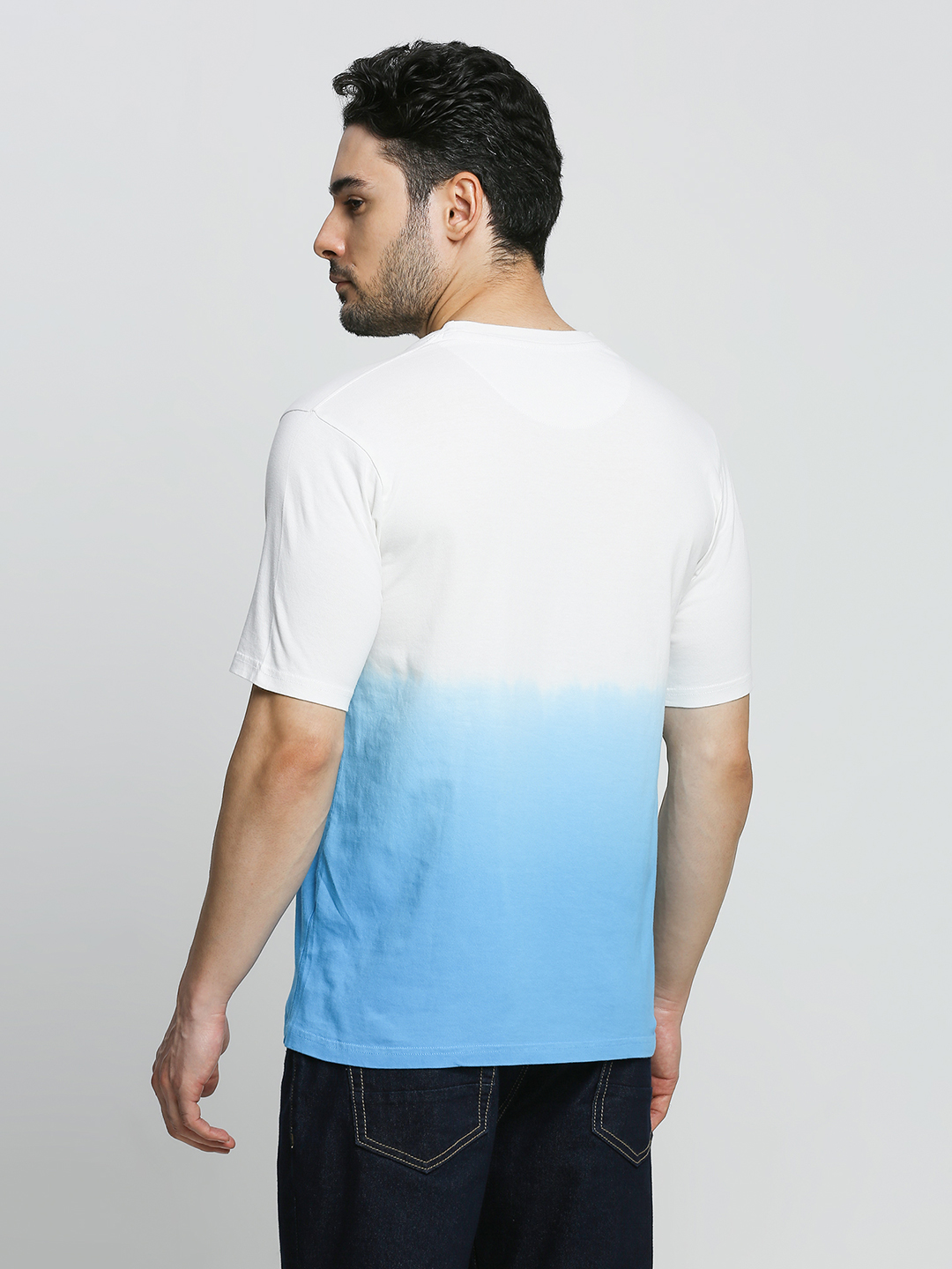 Manchester City F.C. Men Light Blue Ombre Printed Round Neck Cotton T-shirt (4)