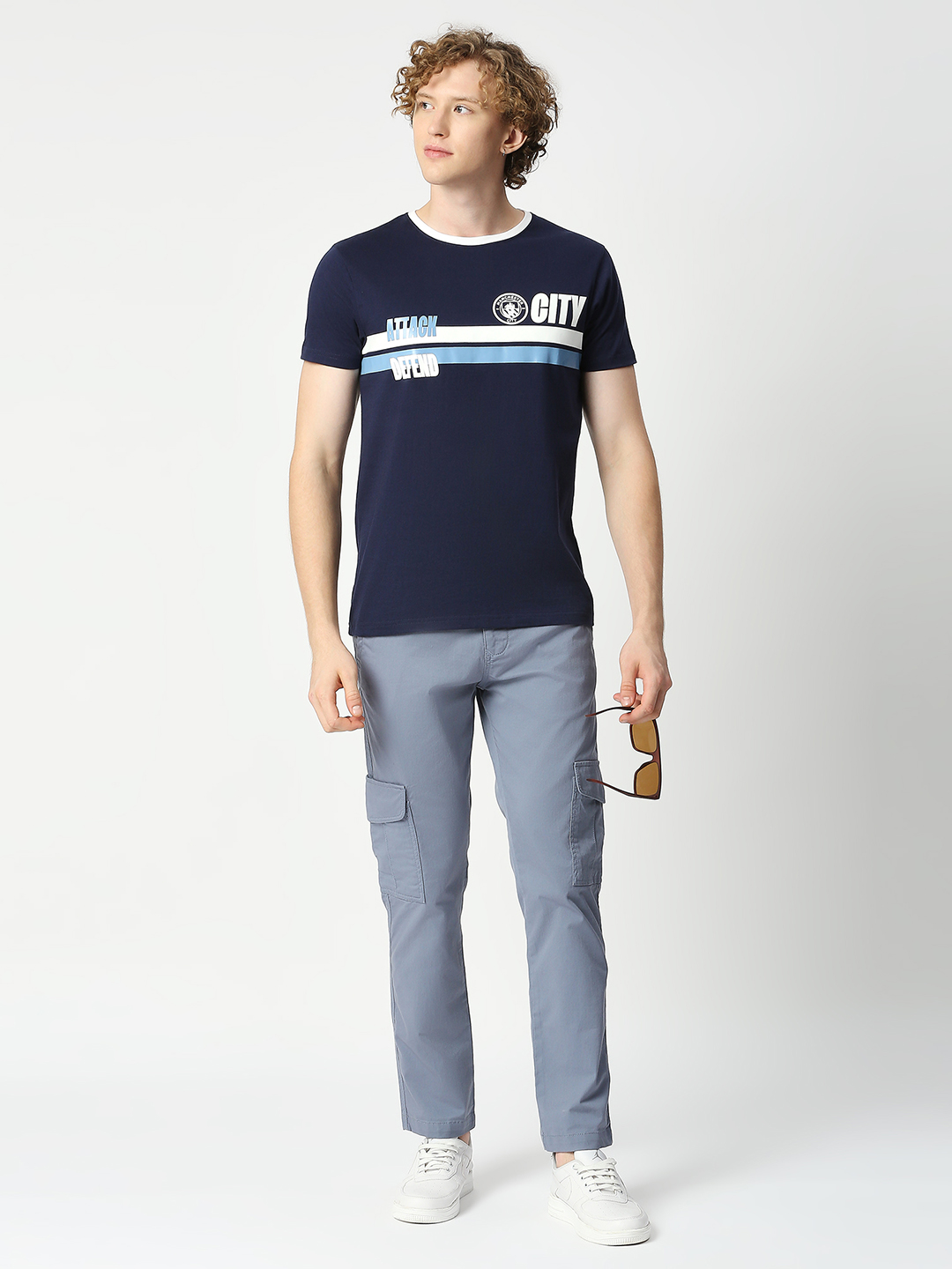 Manchester City F.C. Men Navy Blue and White Graphic Printed Half Sleeves Round Neck Cotton T-Shirt (5)
