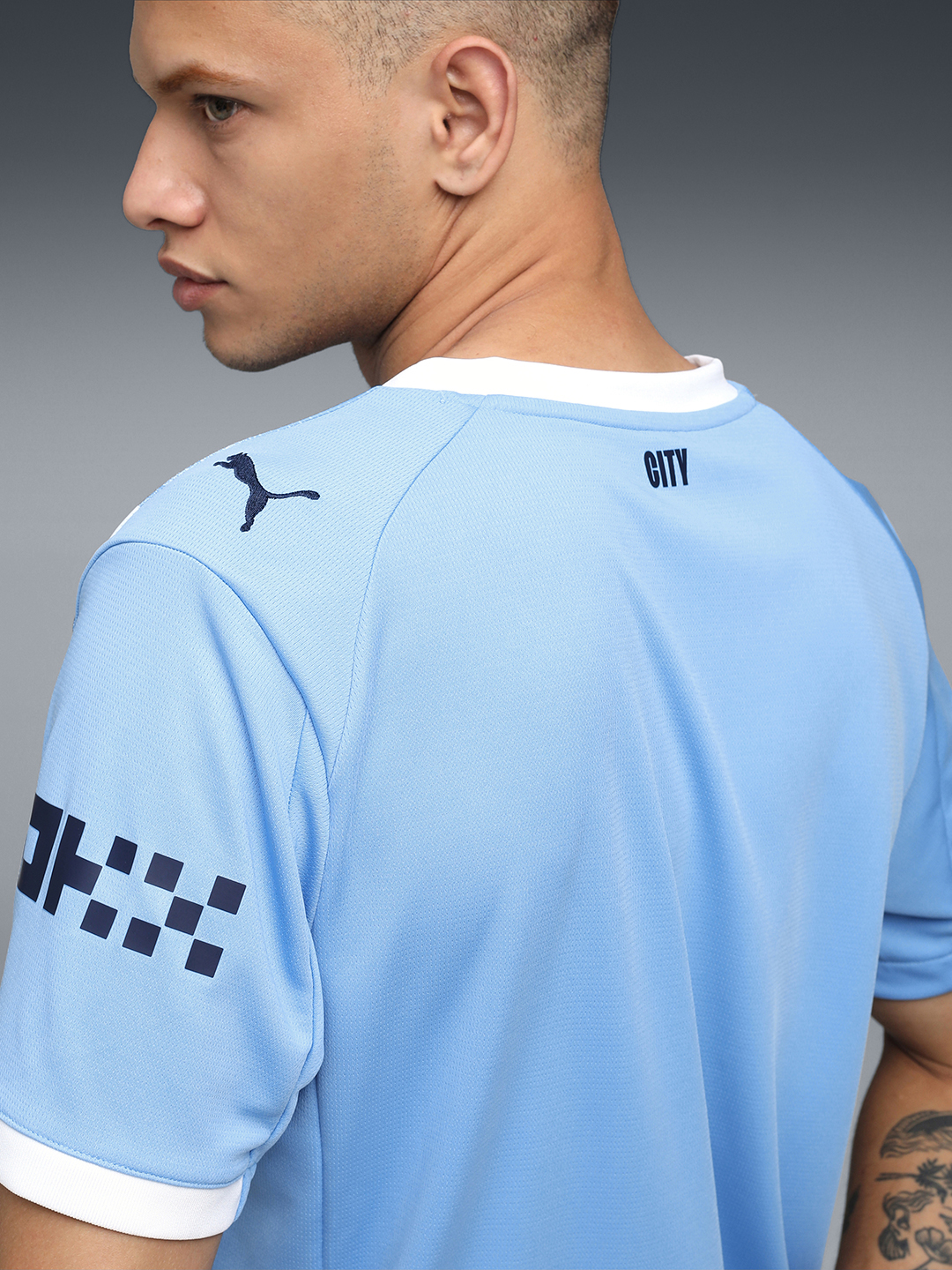 Manchester City F.C. Official 25/26 Home Replica Jersey for Men (4)