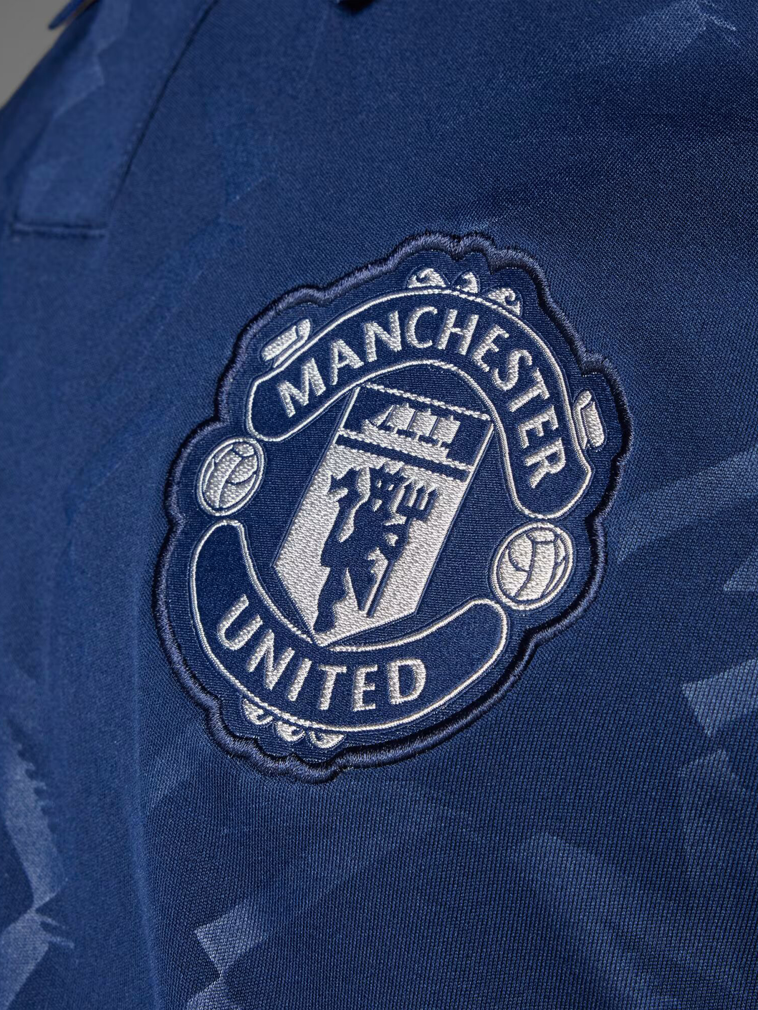 Manchester United F.C. Official Away Jersey-24/25 (7)