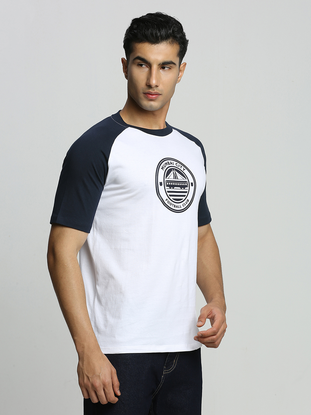 Mumbai City FC Men White and Navy Blue Logo Cotton Round Neck T-shirt (3)