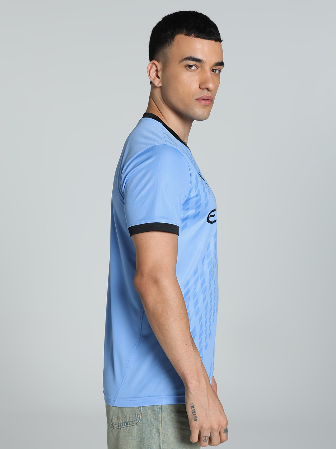 Mumbai City FC Official Home Replica Jersey (2)