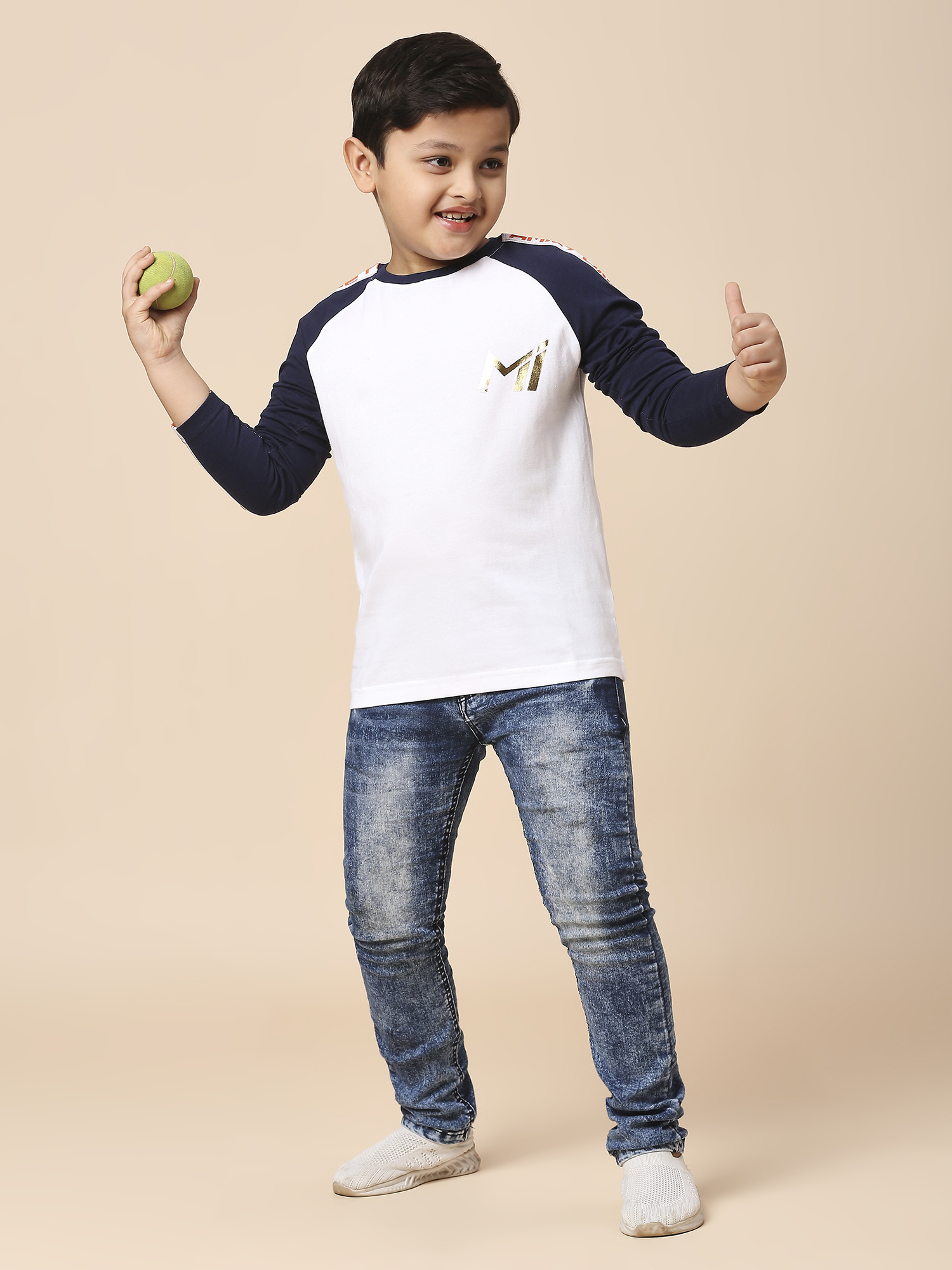 Mumbai Indians Boys White and Navy Blue Colourblocked Full Sleeves Round Neck Polyester T-Shirt (5)