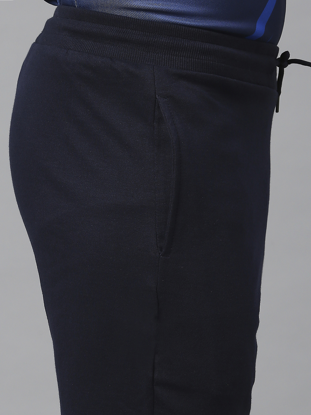 Mumbai Indians Men Navy and Gold Logo Printed Mid-Rise Slim Fit Cotton Training Joggers (6)