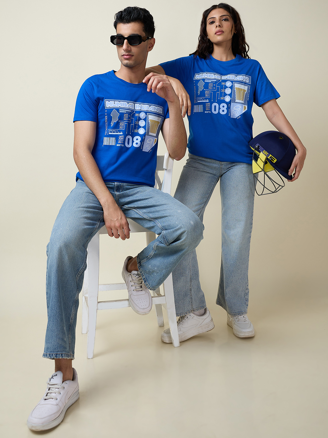 Men Royal Blue Graphic Printed Half Sleeves Round Neck Cotton T-Shirt