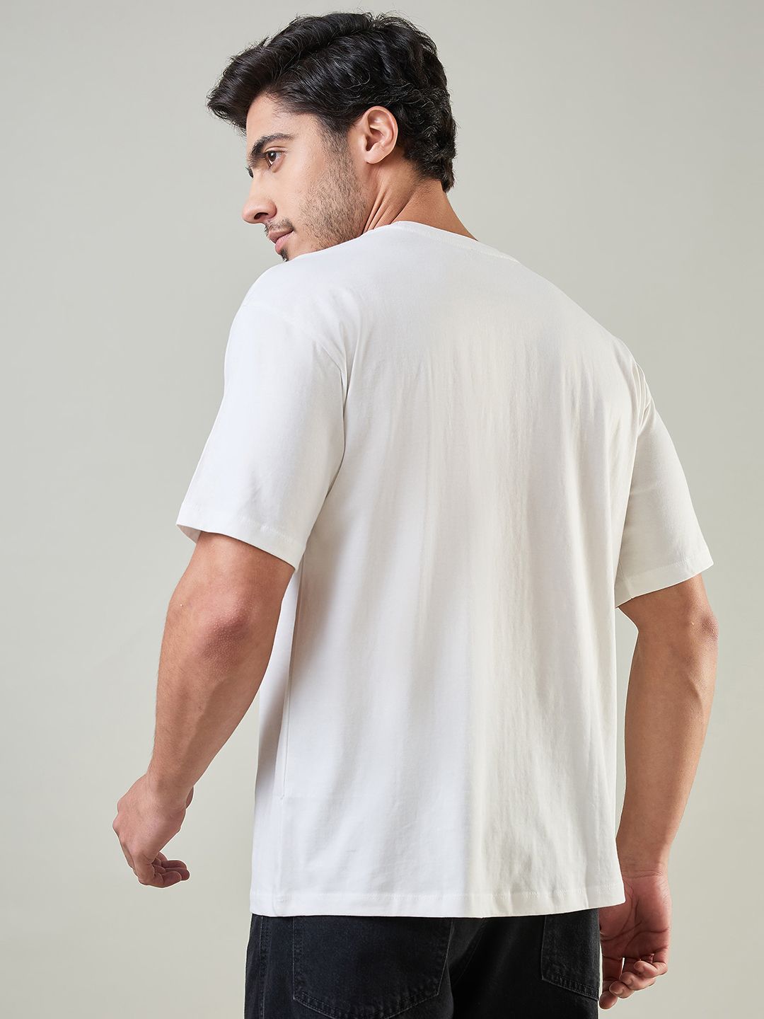 Mumbai Indians Men White and Blue Graphic Printed Half Sleeves Round Neck Cotton Oversized T-Shirt (7)
