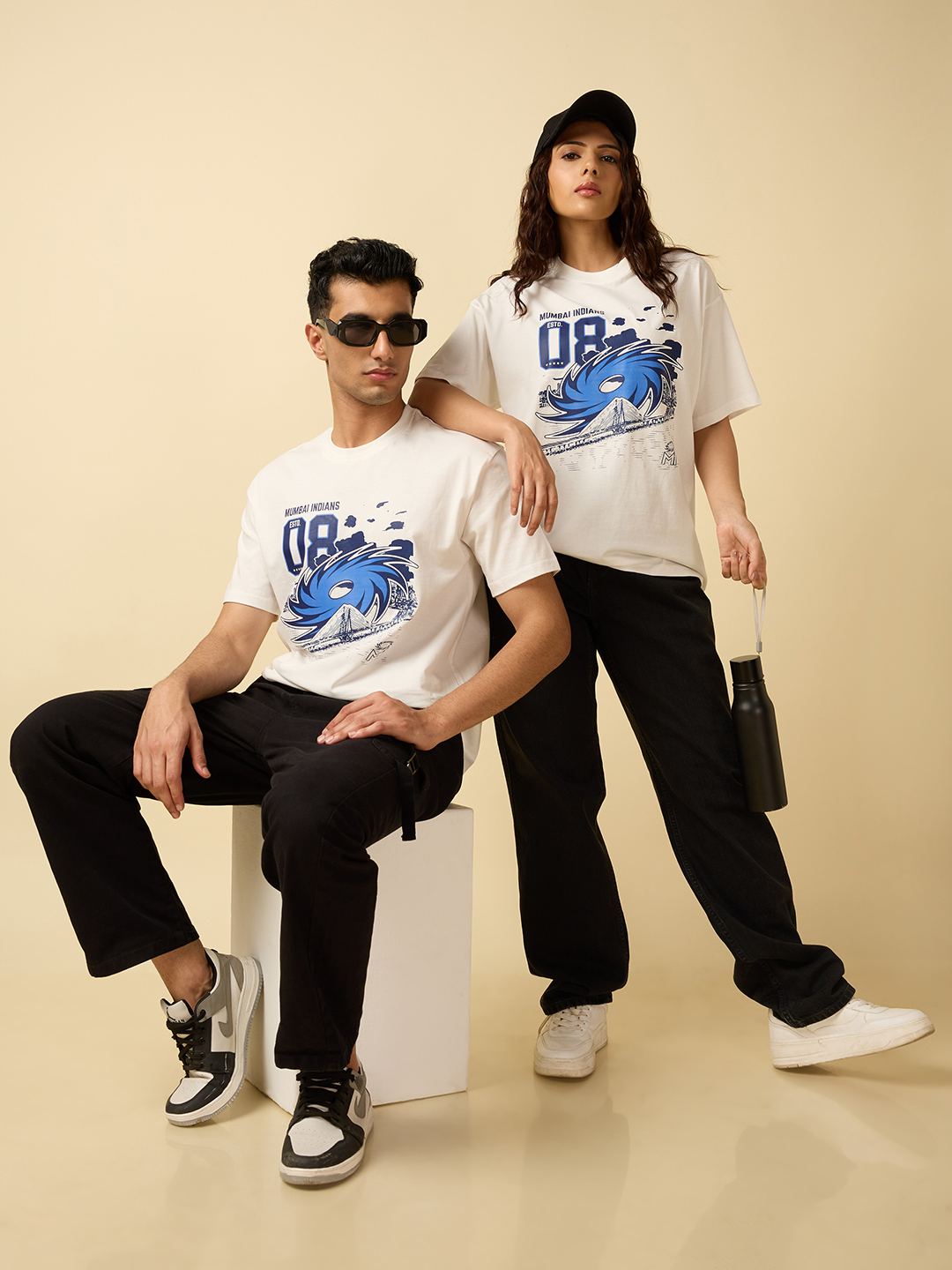 Men White and Blue Graphic Printed Half Sleeves Round Neck Cotton Oversized T-Shirt