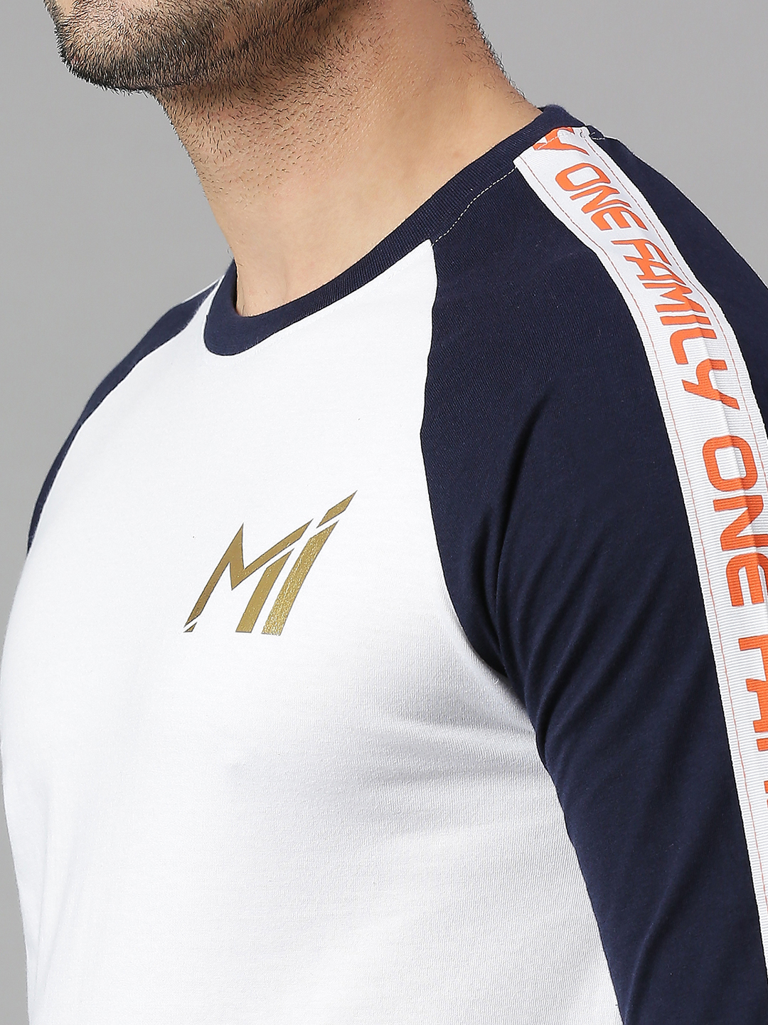 Mumbai Indians Men White and Navy Blue Colourblocked Full Sleeves Round Neck Cotton T-Shirt (5)
