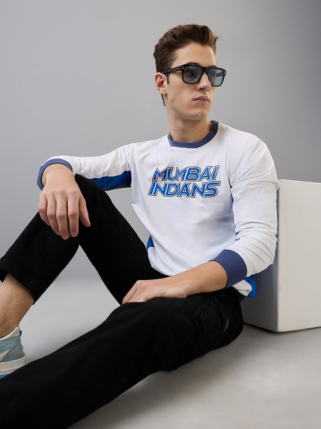 Men White Navy Blue Typography Pullover Round Neck Cotton Sweatshirt