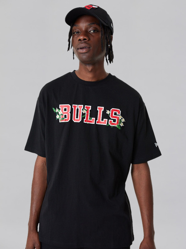 NBA - Chicago Bulls Chicago Bulls NBA Floral Graphic Black Oversized T-Shirt (3)