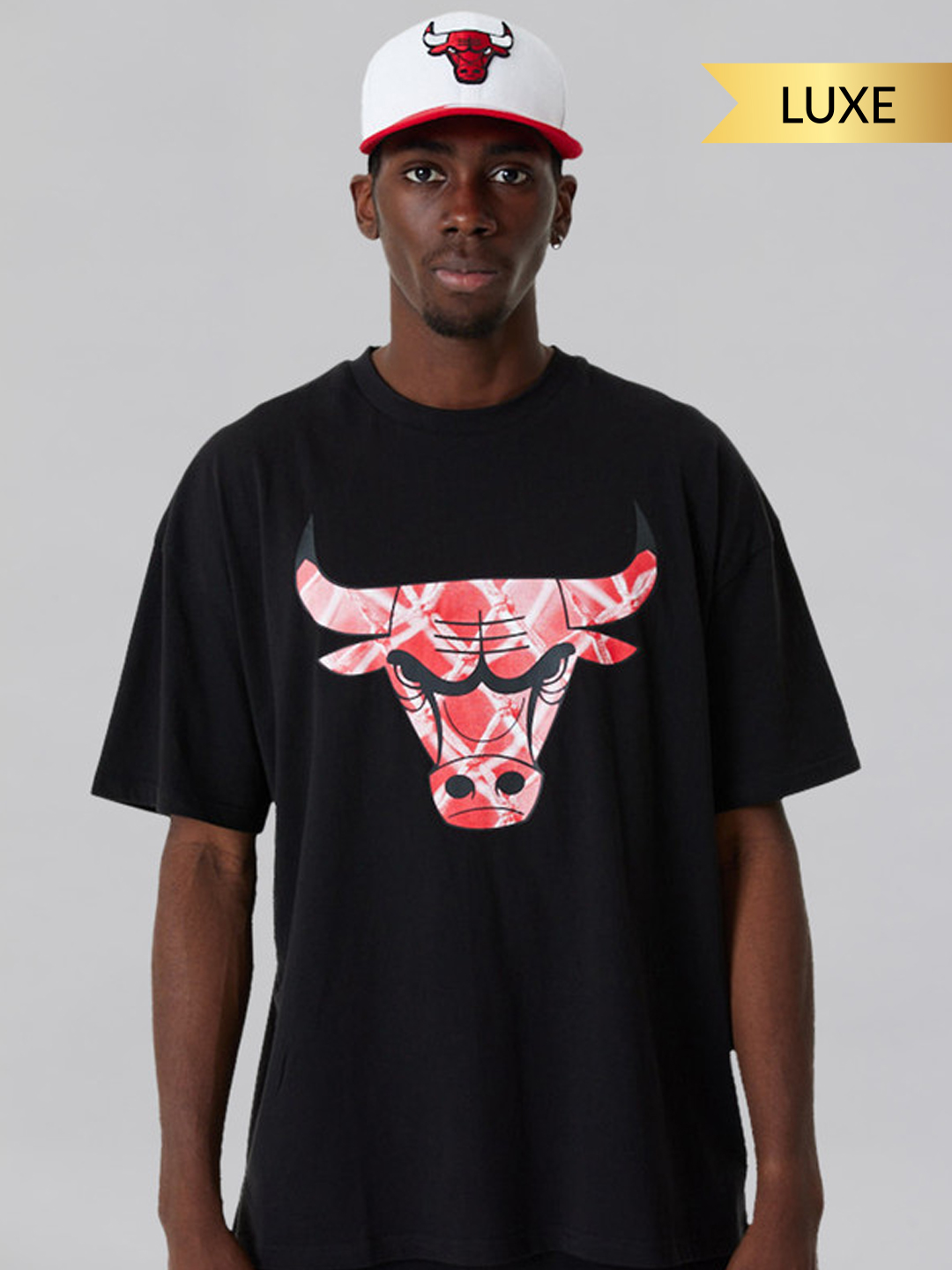 Chicago Bulls NBA Infill Logo Black Oversized T-Shirt
