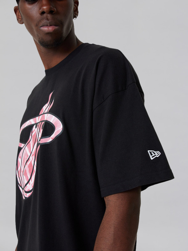 NBA - Miami Heat Miami Heat NBA Infill Logo Black Oversized T-Shirt (3)