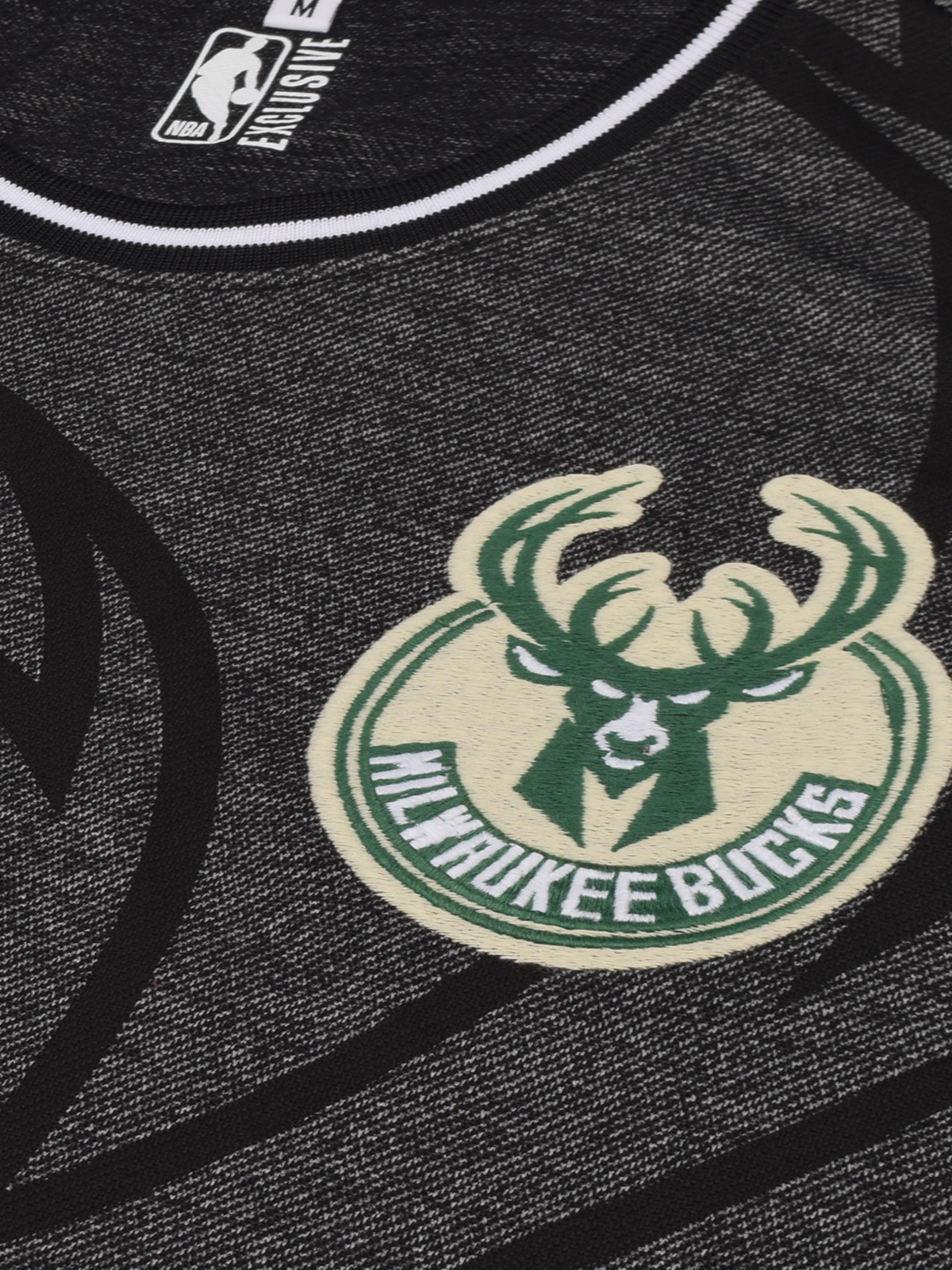 NBA - Milwaukee Bucks Men Anthra Graphic Printed Half Sleeves Oversized Grindle T-Shirt (4)