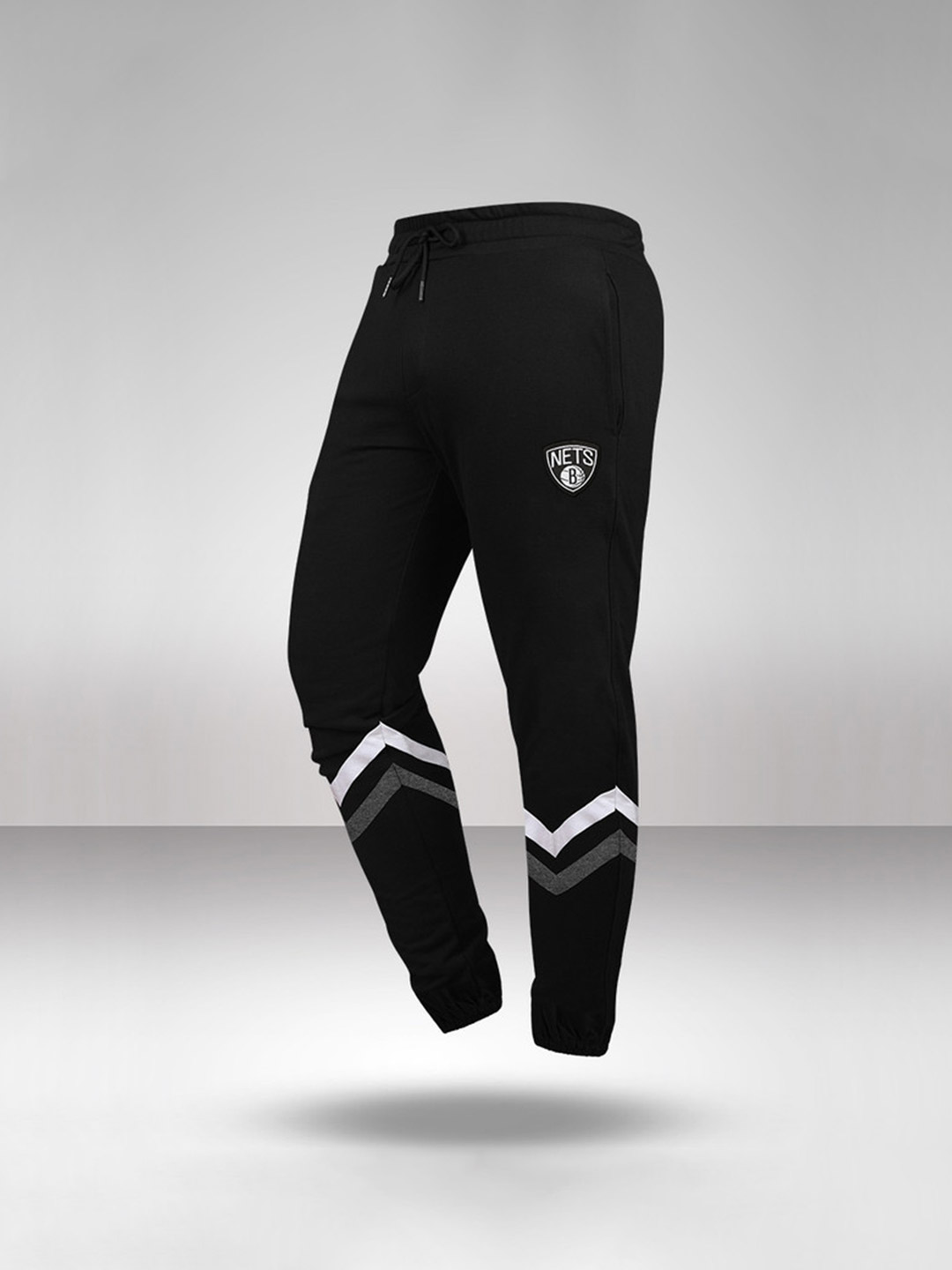 NBA - Brooklyn Nets Men Black White Contrast Strip Joggers  (1)
