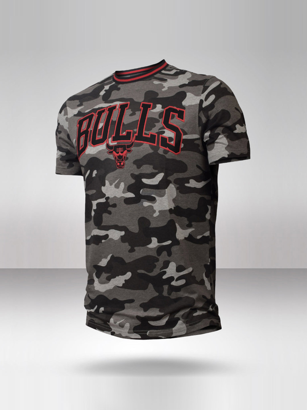 NBA - Chicago Bulls Chicago Bulls Men Black Camo Round Neck T-Shirt (1)