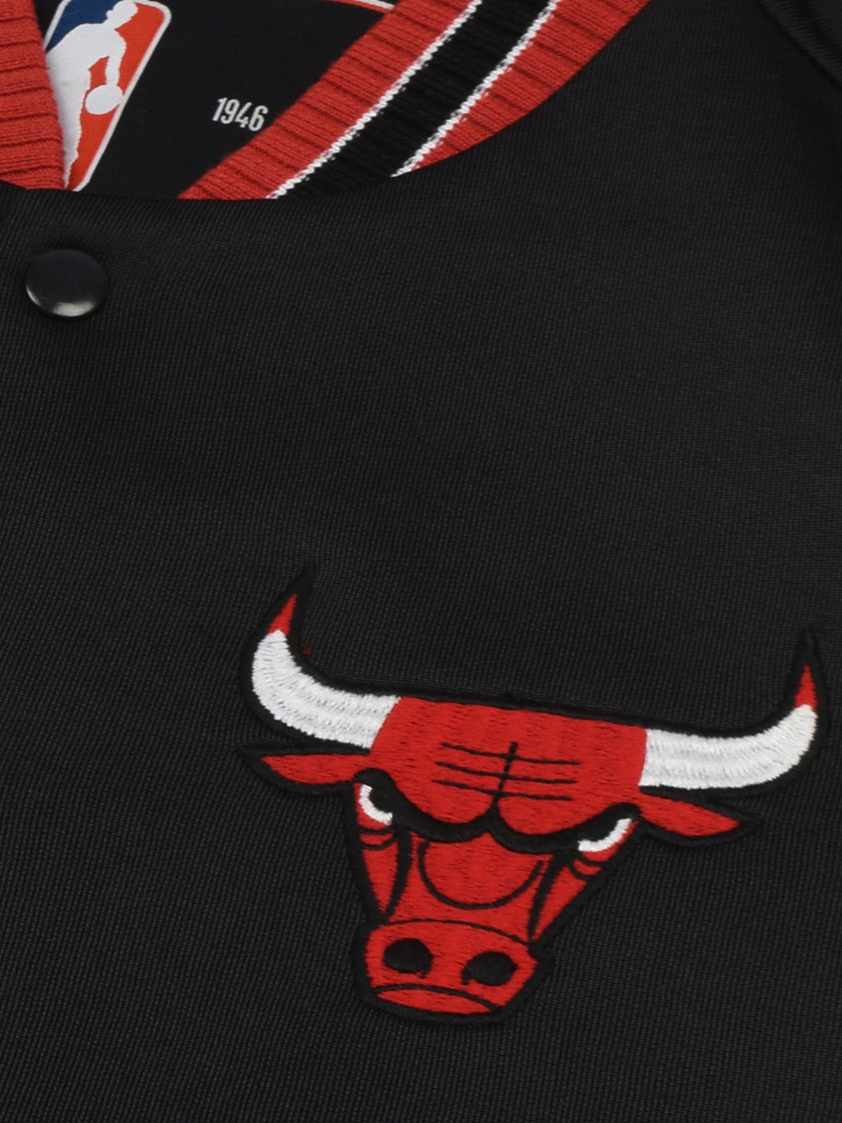 NBA - Chicago Bulls Men Black Logo Printed Full Sleeves Mandarin Collar Polyester Fleece Jacket (3)