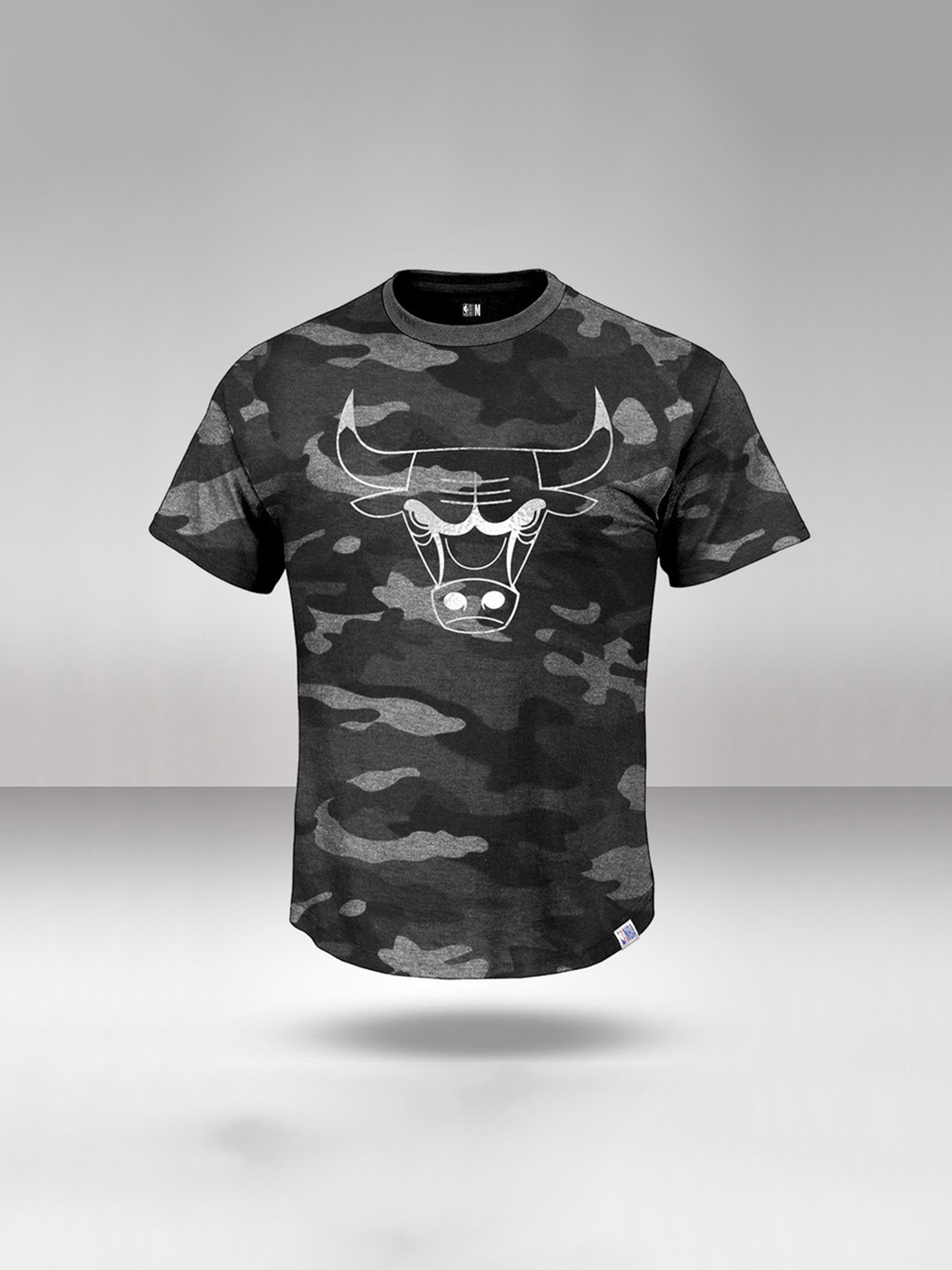 NBA - Chicago Bulls Men Grey Camo Print Round Neck T-Shirt  (1)