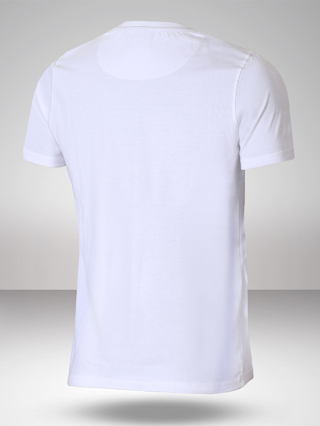 NBA - Cleveland Cavaliers Men White Printed Round Neck T-Shirt  (2)