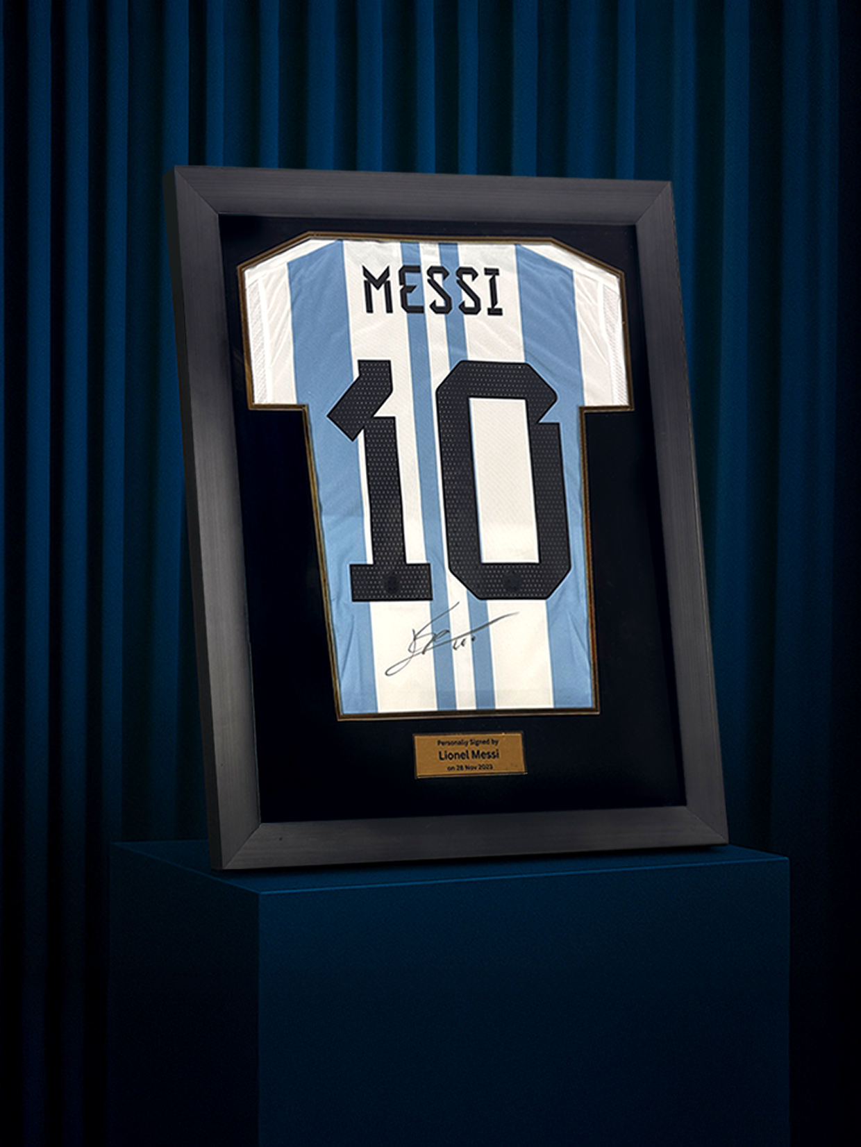 Lionel Messi Official 2022 FIFA World Cup Back Signed and Hero Framed Argentina 2022 Home Shirt: Two Star Edition