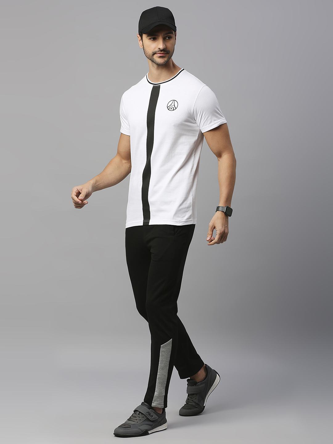 Paris Saint-Germain Men White and Black Typography Printed Round Neck Cotton T-Shirt (5)