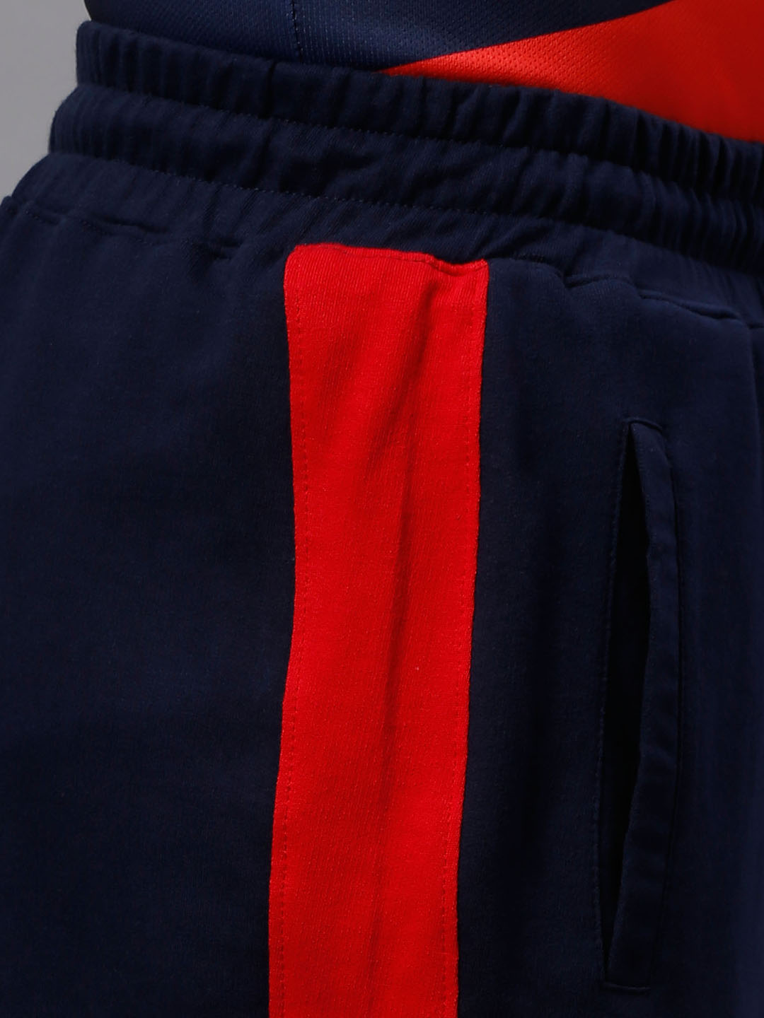 Paris Saint-Germain Men Navy Blue and Red Printed Mid-Rise Colorblocked Cotton Shorts (5)