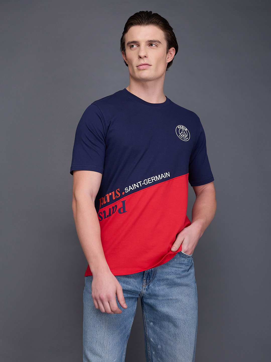 Paris Saint-Germain Men Red and Blue Colourblocked Round Neck Cotton T-shirt (3)