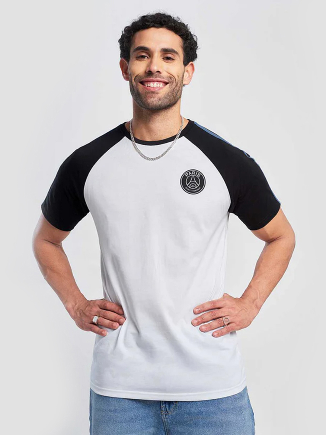 Paris Saint-Germain Men White and Blue Printed Round Neck T-Shirts (1)