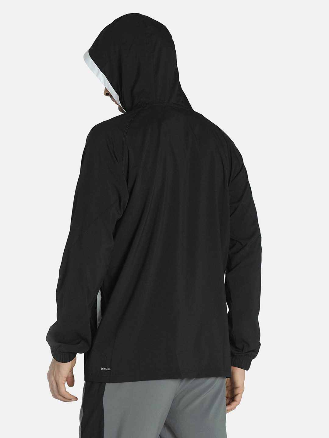 Puma Men Black Printed Train Vent Woven Jackets (3)
