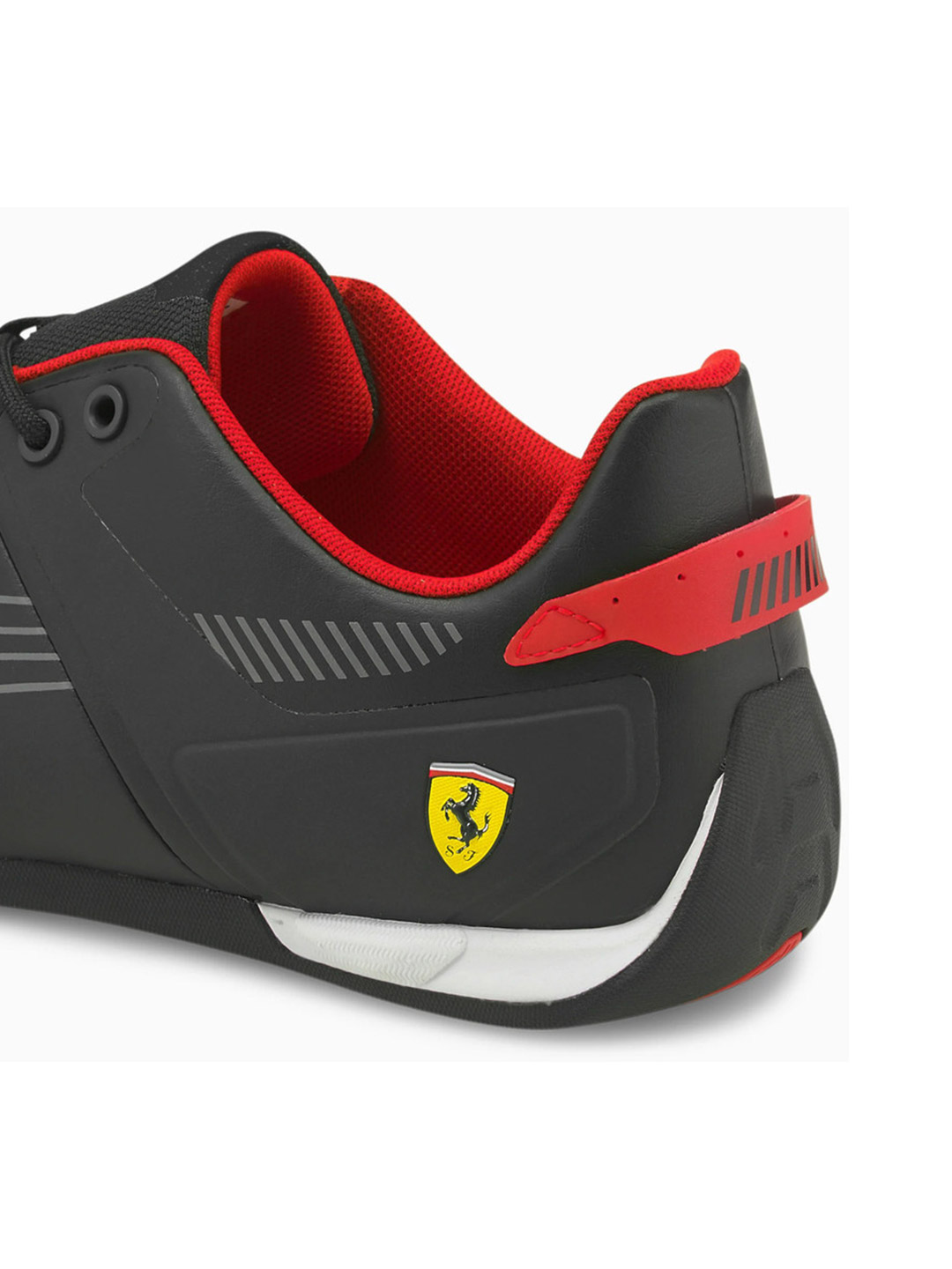 Puma Men Black & Red Ferrari A3ROCAT Sneakers (1)