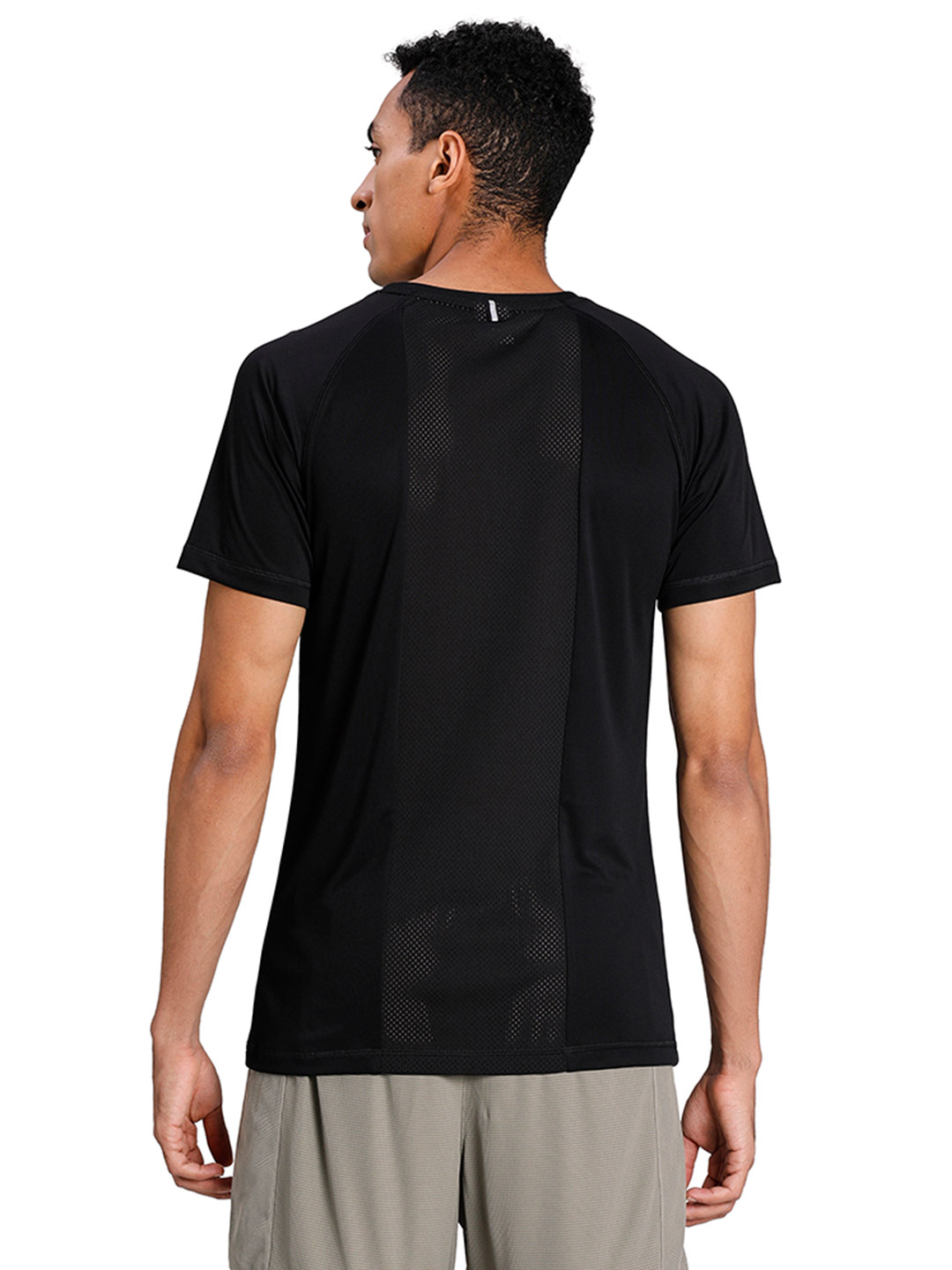 Puma Men Black Solid Half Sleeves Round Neck T Shirt (3)