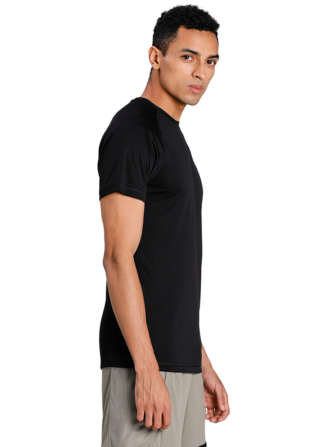 Puma Men Black Solid Half Sleeves Round Neck T Shirt (4)