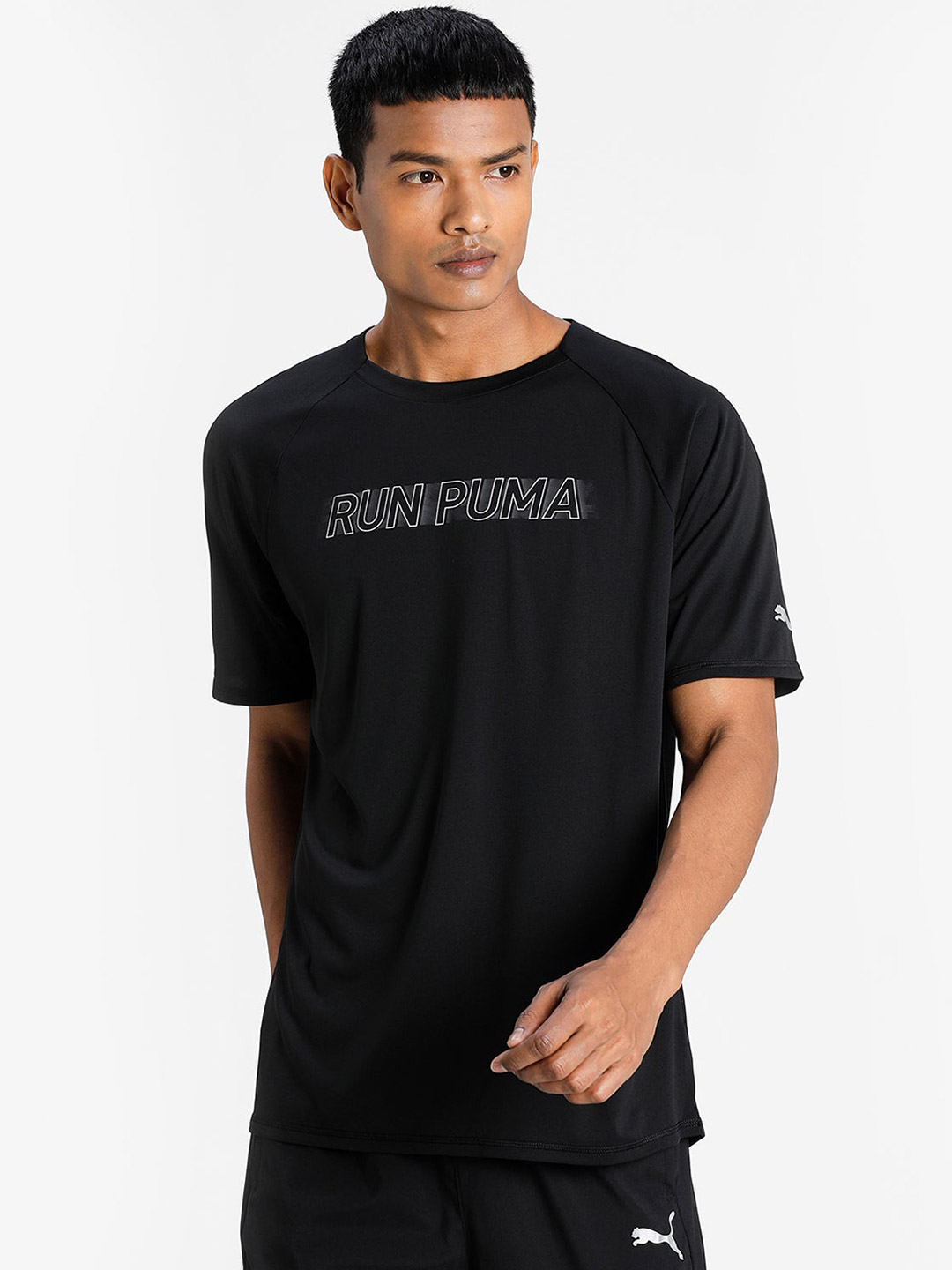 Puma Men Black Solid Run Lite Cooladapt T-Shirts (1)