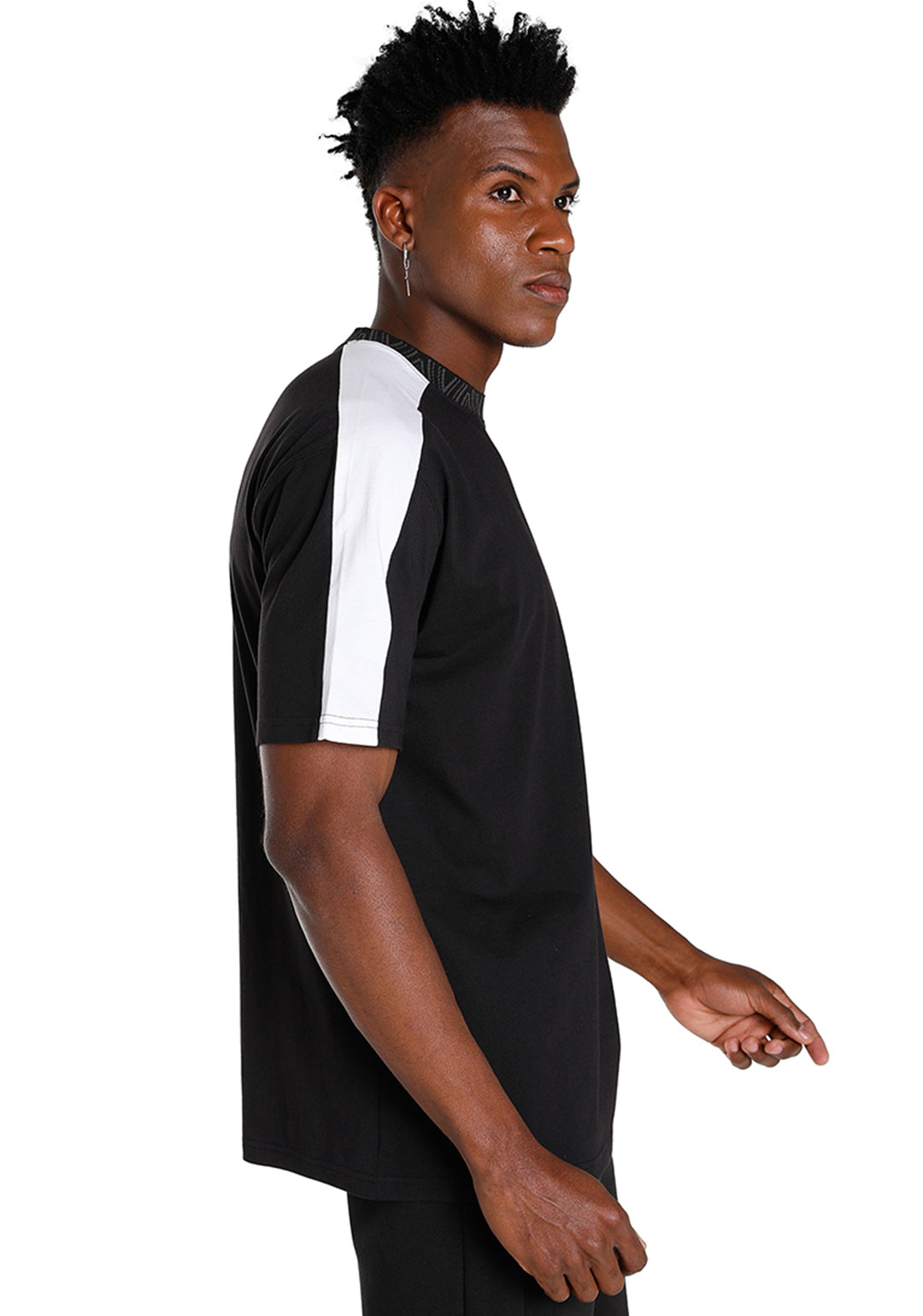 Puma Men Black T7 TREND 7ETTER T-Shirt (4)