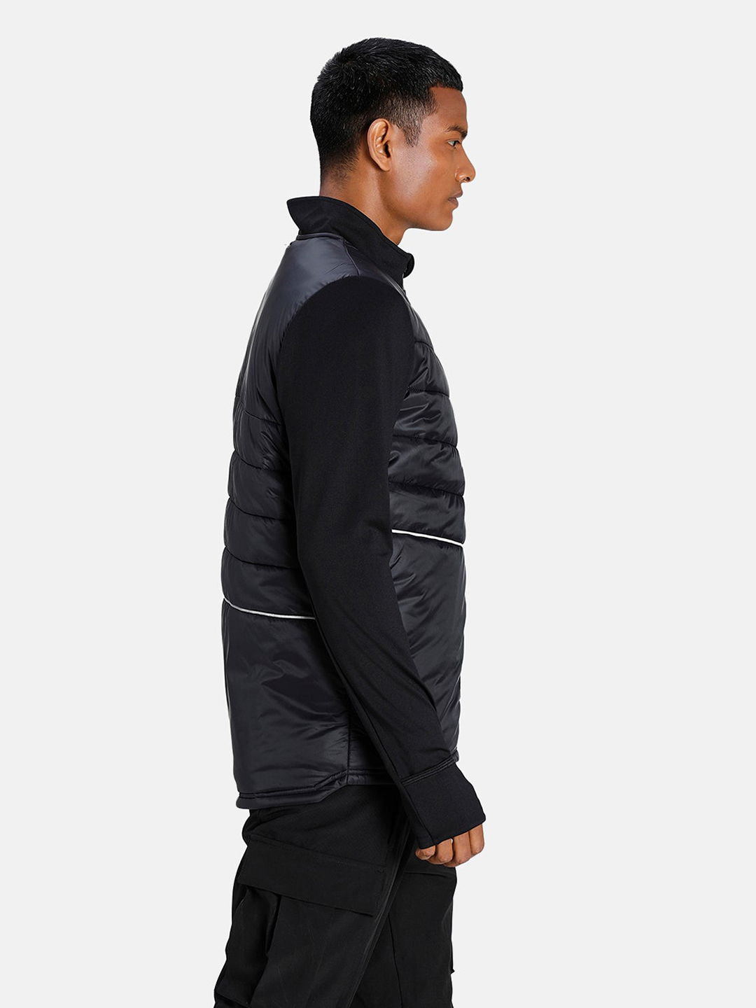 Puma Men Black & White Printed Run Elevated Padded Jackets (3)